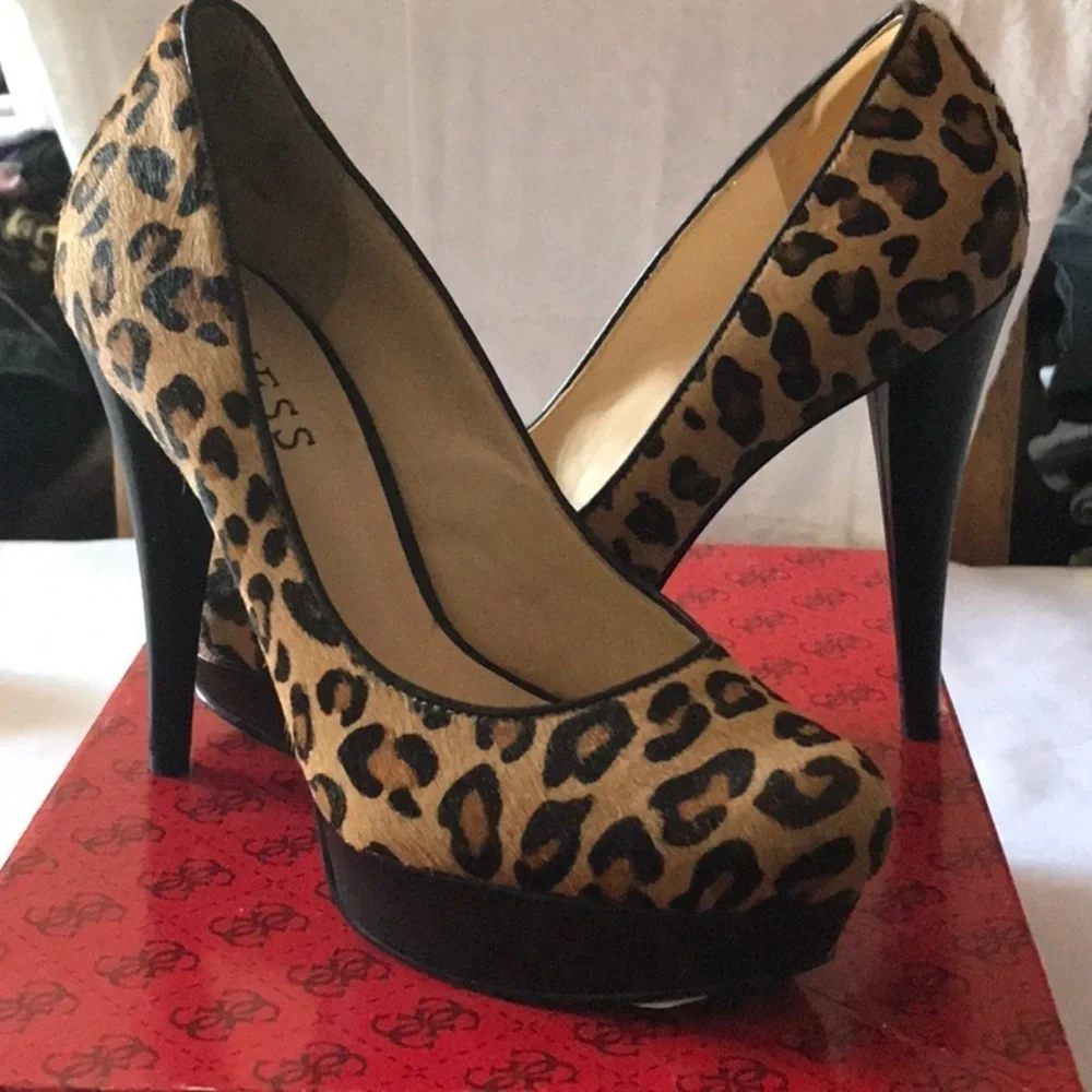 NEW GUESS Adriene - Multi Pony Leopards Pumps SZ 5